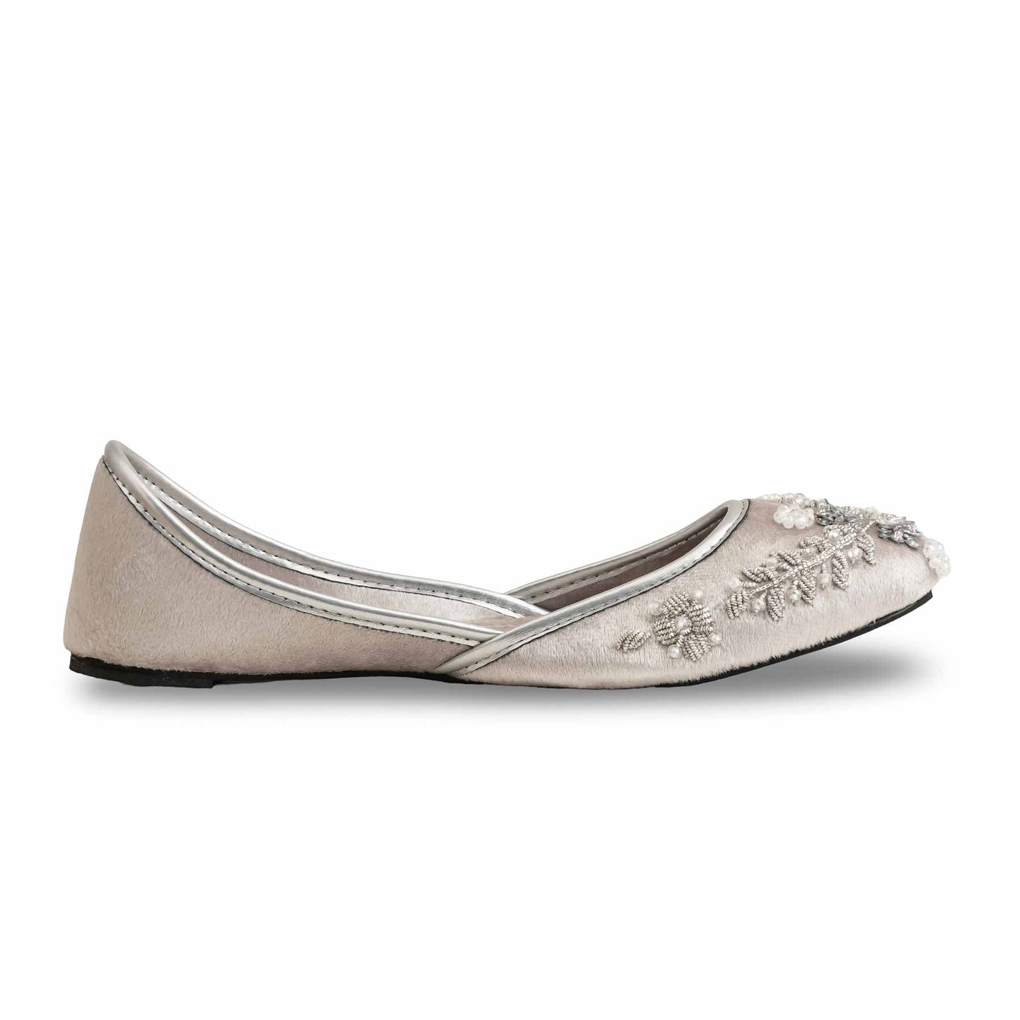 Silver Women Fancy Khusa BM8547