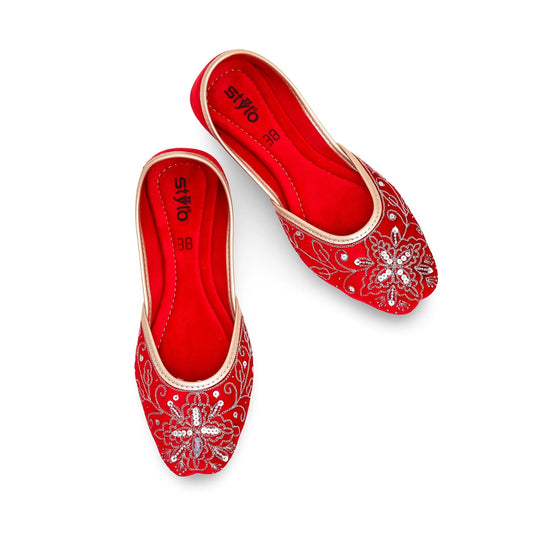 Red Fancy Khussa For Ladies BM8450