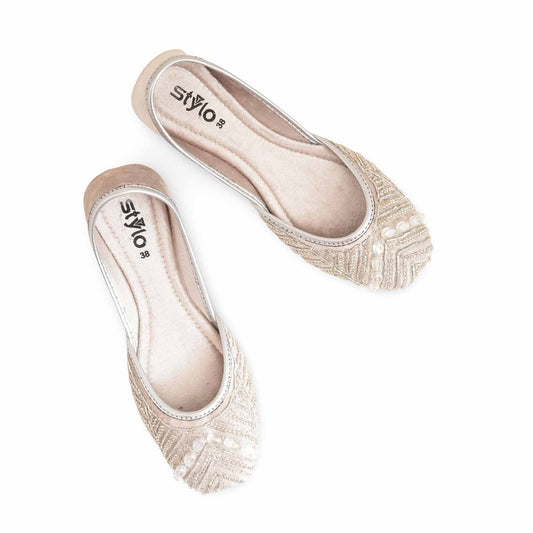 White Fancy Khussa For Ladies BM8521