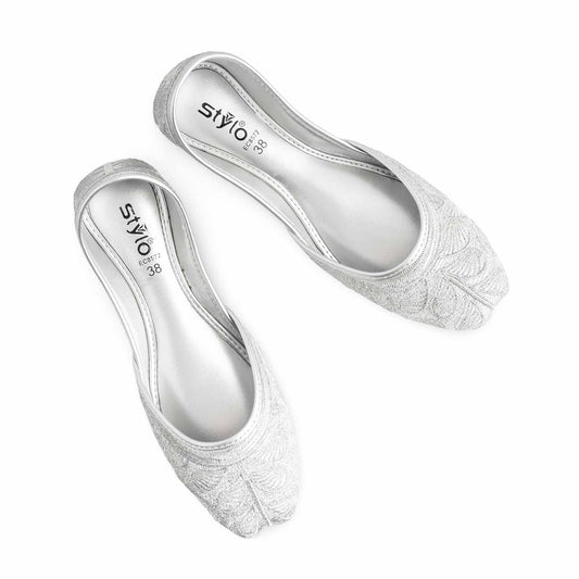 Silver Fancy Khussa For Ladies BM8572